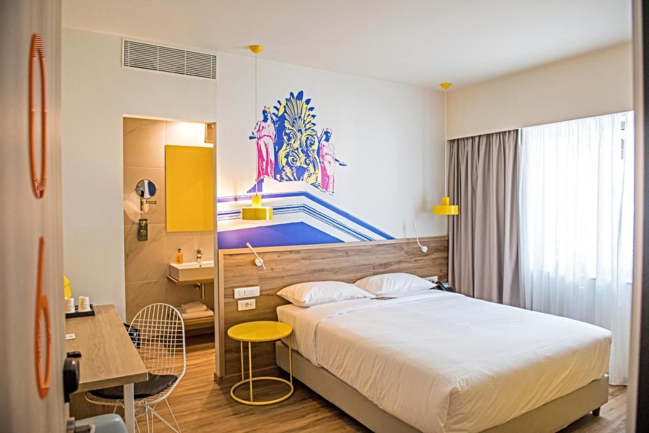 Hotel Ibis Styles Athens Routes Esterno foto