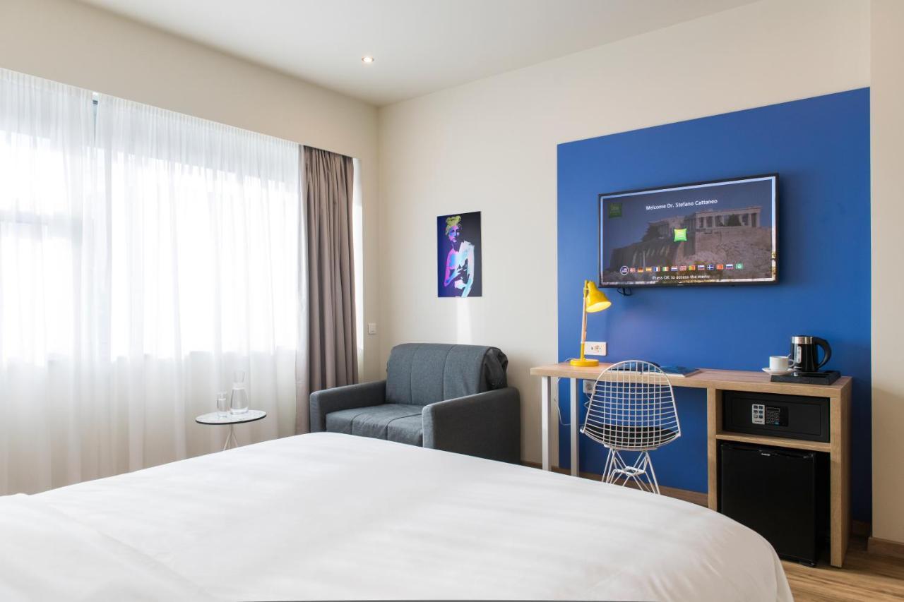 Hotel Ibis Styles Athens Routes Esterno foto