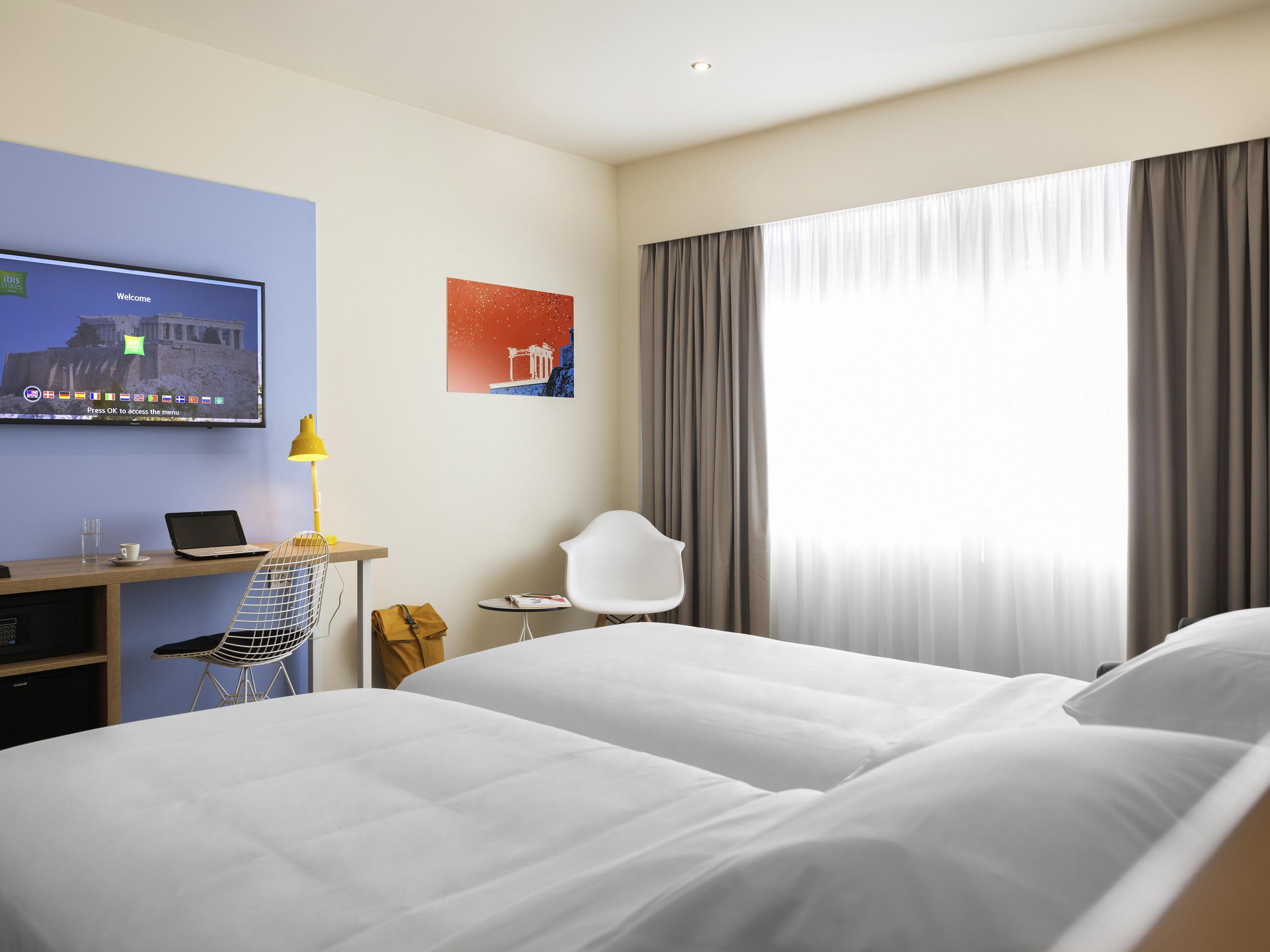 Hotel Ibis Styles Athens Routes Esterno foto