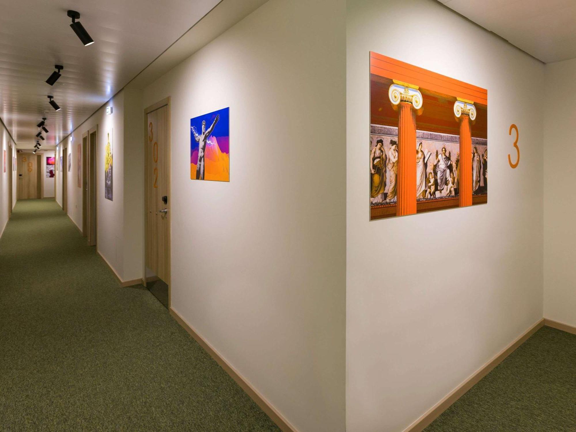 Hotel Ibis Styles Athens Routes Esterno foto